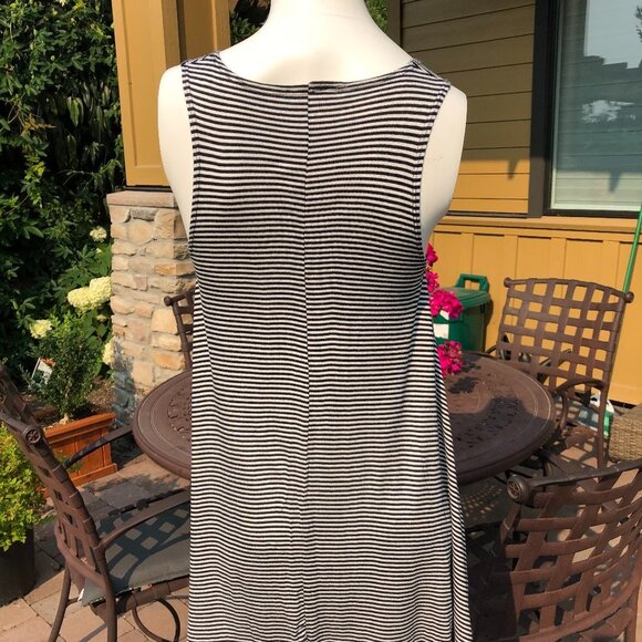 Poetry Striped Cover-Up Dress OS + Flip Flops Sz 9-10 - Picture 6 of 14